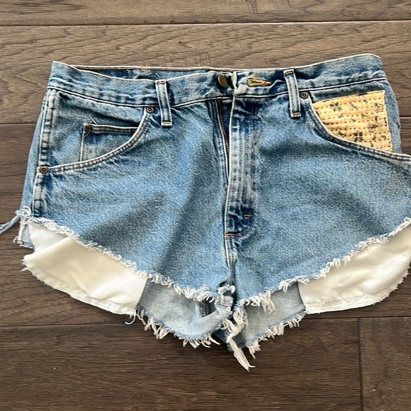 Urban Renewal Wrangler Cheeky Denim Short. - Picture 1 of 3